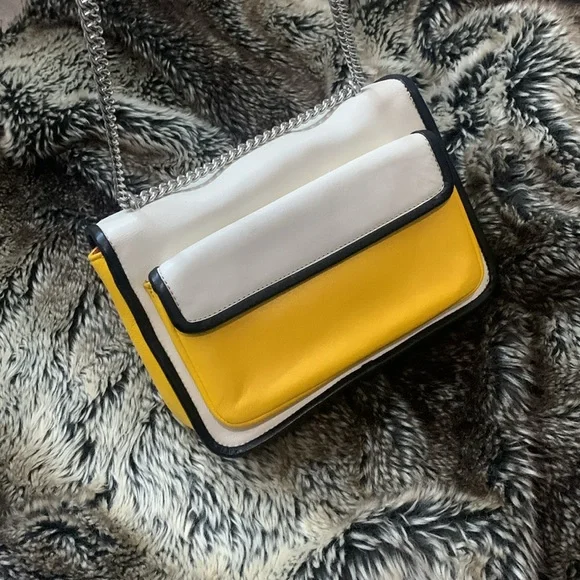 HOST PICK Marc By Marc Jacob’s Color Block 100% Cow Leather Crossbody - Picture 6 of 16